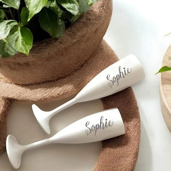 Personalized Champagne Flutes Set of 2 Groom and Bride Champagne Flute Engraved Wedding Flutes Wedding Gifts
