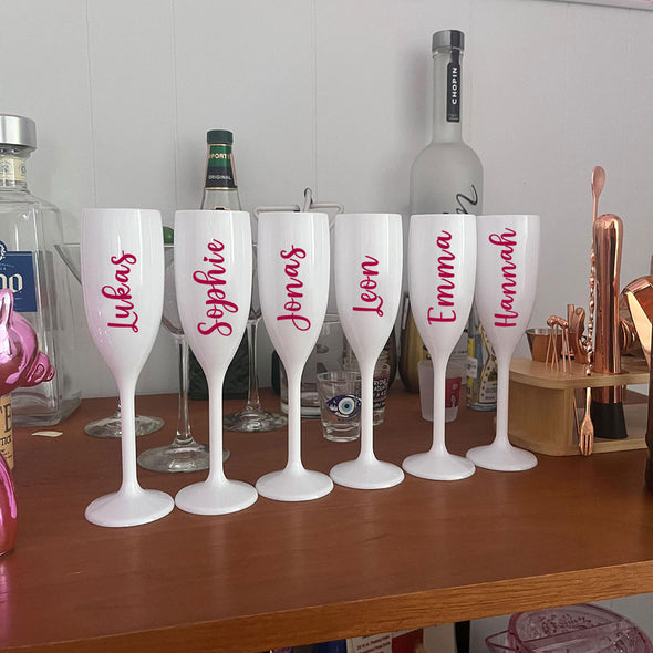Personalized Champagne Flutes Set of 2 Groom and Bride Champagne Flute Engraved Wedding Flutes Wedding Gifts